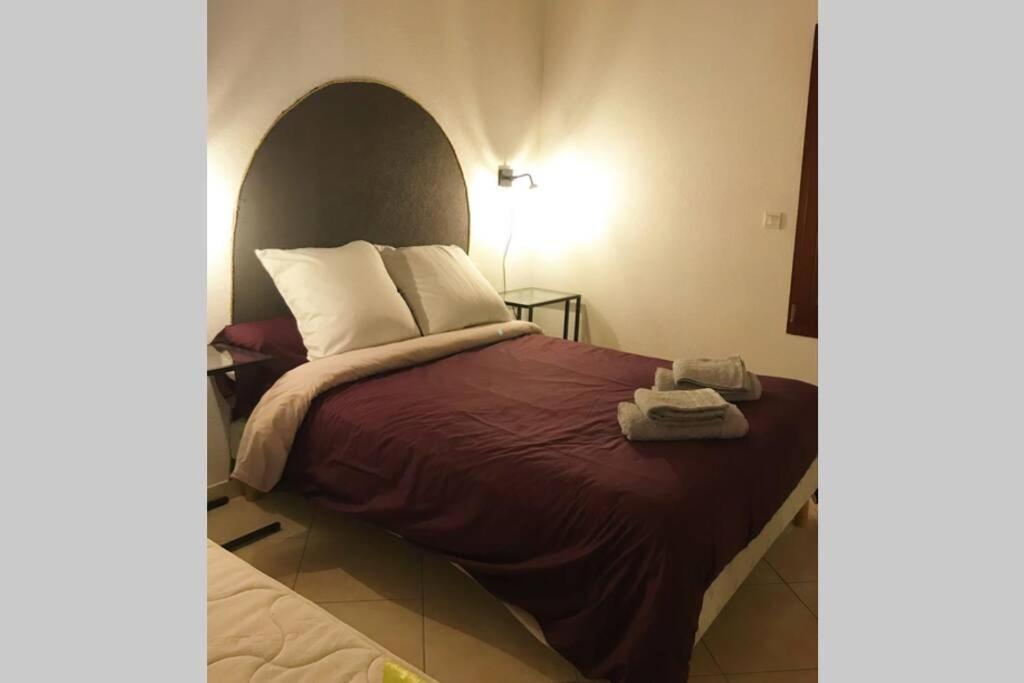 Maison entière au pied du plateau du retord 2 chambres SDB - Vouvray Ochiaz Extérieur photo