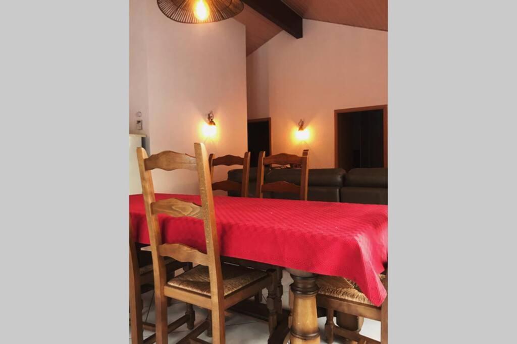 Maison entière au pied du plateau du retord 2 chambres SDB - Vouvray Ochiaz Extérieur photo